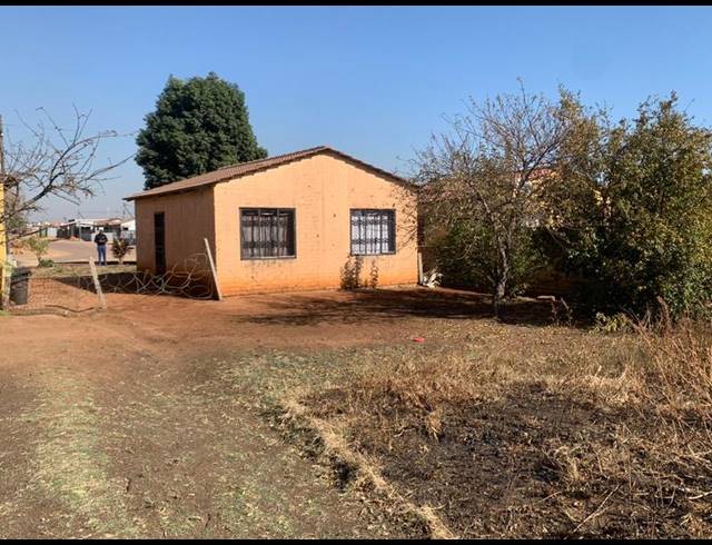 2 BEDROOM HOUSE FOR SALE IN SOSHANGUVE SOUTH